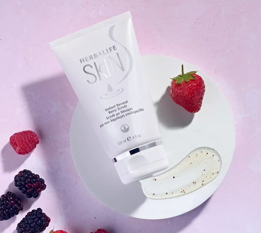 Instant Reveal Berry Scrub.